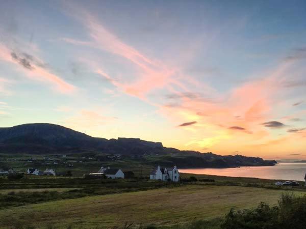 Amber'S Cottage Staffin Dış mekan fotoğraf