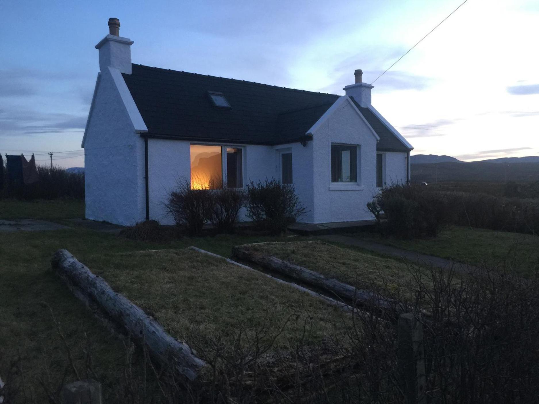 Amber'S Cottage Staffin Dış mekan fotoğraf